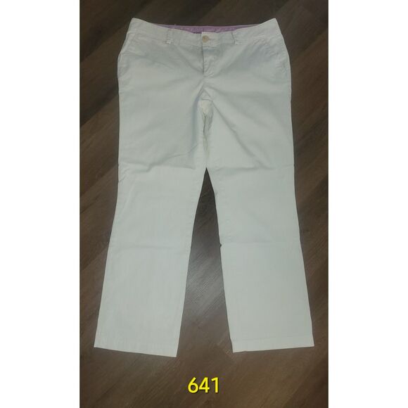 Dockers Khaki Straight Leg Womens size 12 - Picture 1 of 2